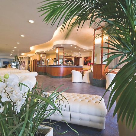 Hotel Foschi-Peninsula Bellaria-Igea Marina Exterior photo