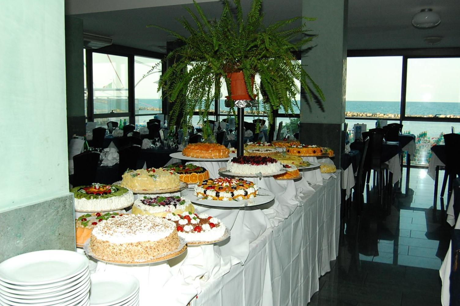 Hotel Foschi-Peninsula Bellaria-Igea Marina Exterior photo